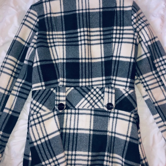 Plaid Jacket - Picture 3 of 3